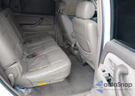 2004 Toyota Sequoia Sr5 V8 z USA, uszkodzony, nr VIN 5TDBT44A74S231944